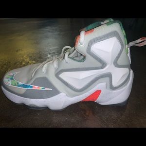 Lebron 13 RARE easters